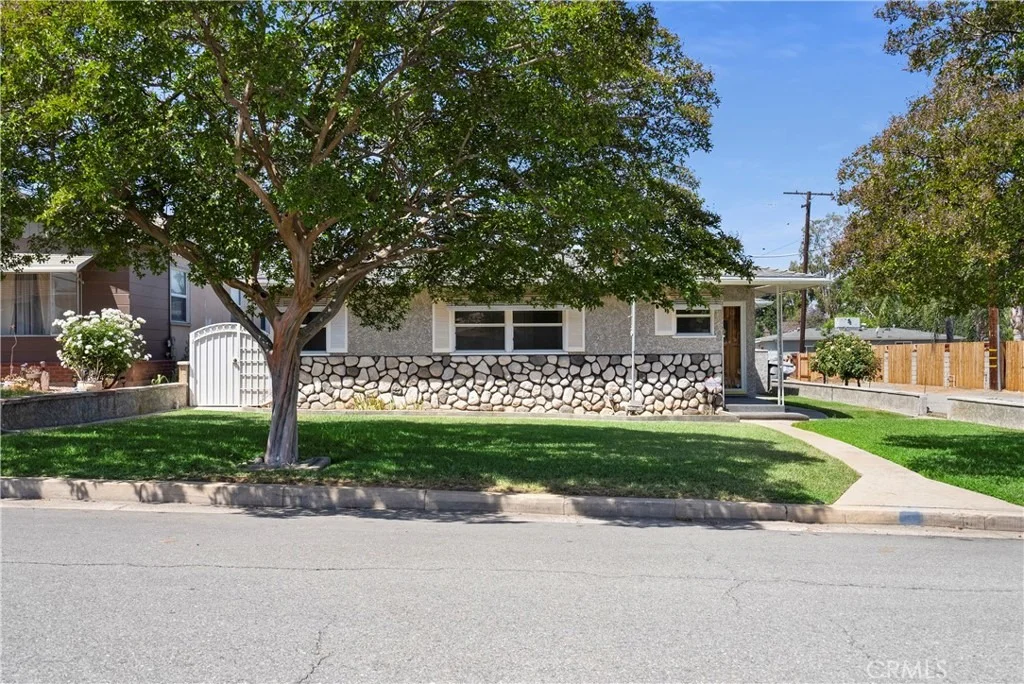 Photo of 122 Hastings Street
