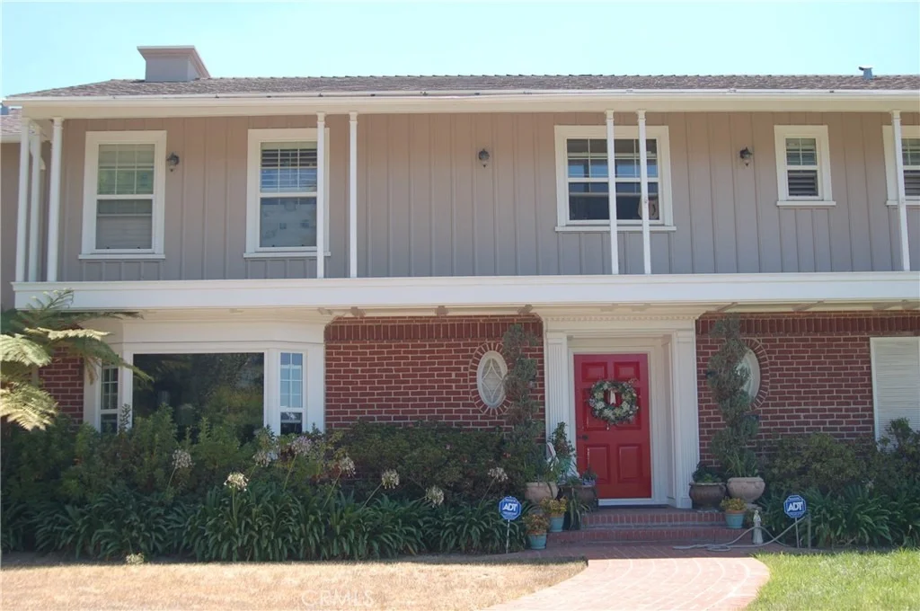 Photo of 13978 Summit Drive