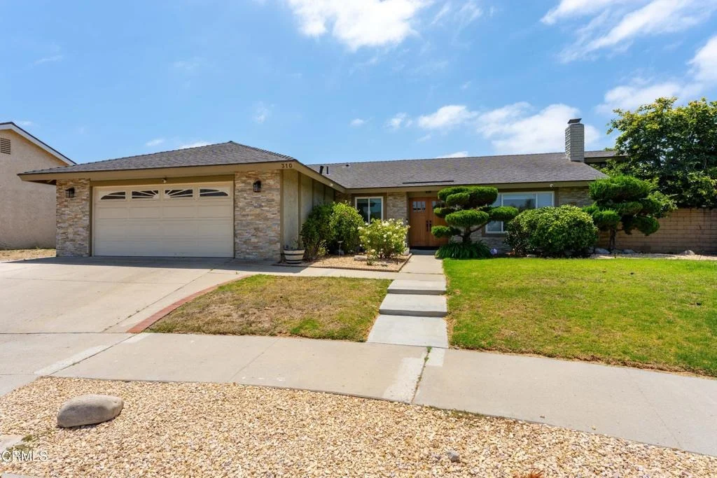 Photo of 310 Foxglove Place
