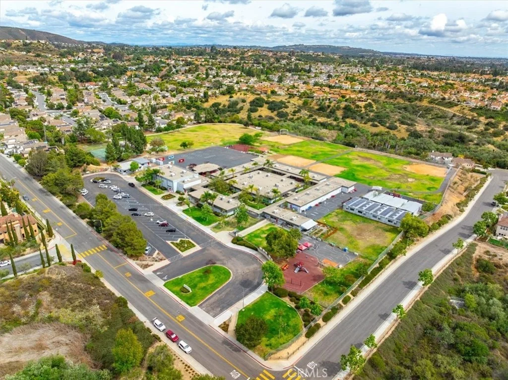 Photo of 9048 Meadowrun