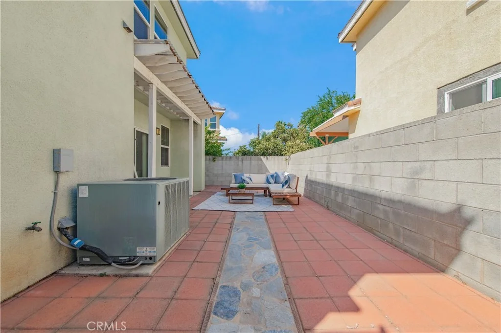 Photo of 2563 Mountain Ave