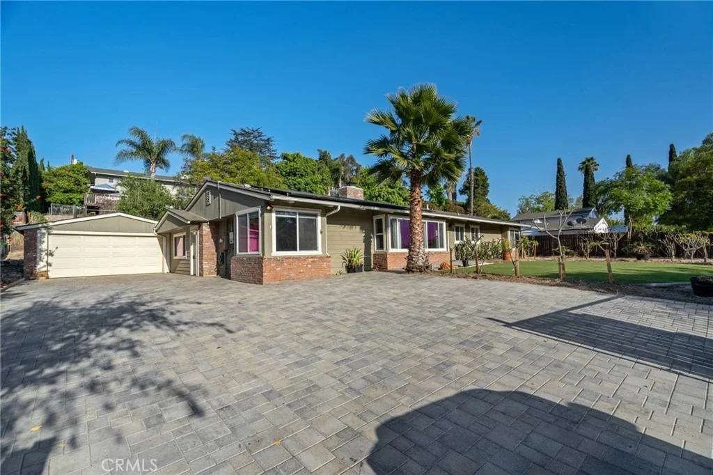 Photo of 4535 Avocado Boulevard