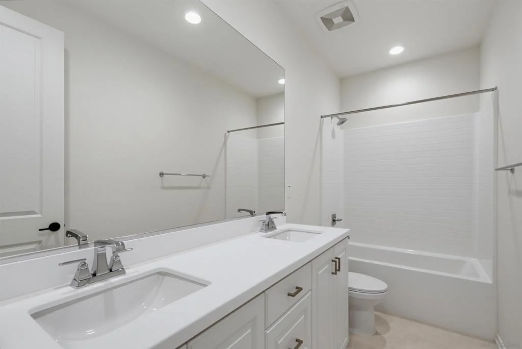 Photo of 732 Merit Dr