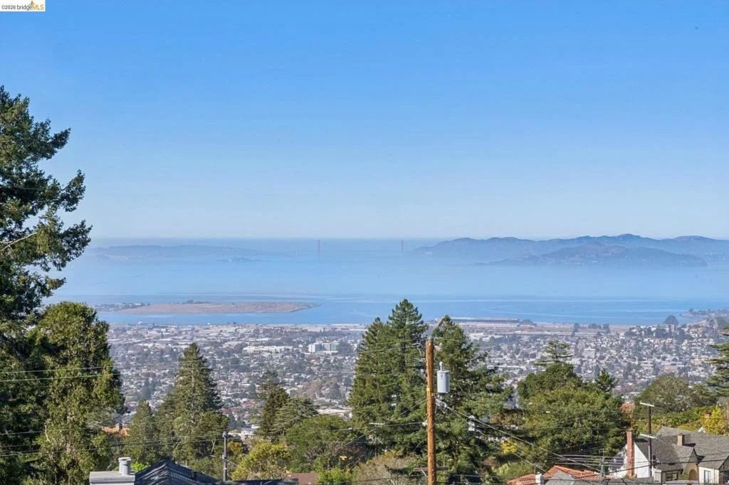 Photo of 752 Grizzly Peak Blvd