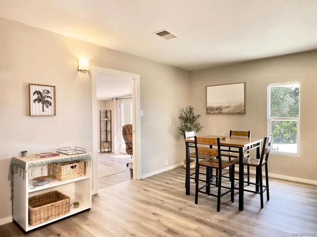 Photo of 1418 York Dr