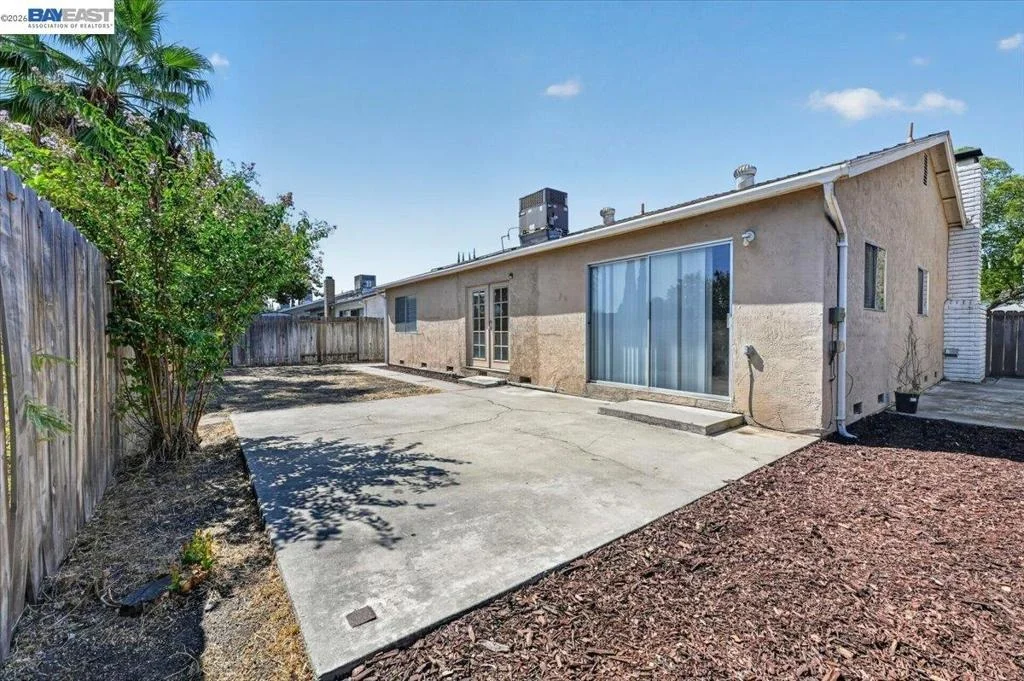 Photo of 2650 Colony Dr