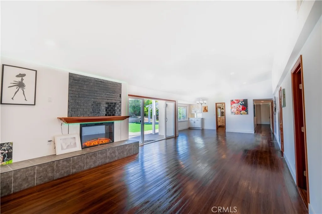 Photo of 1229 Coventry Drive
