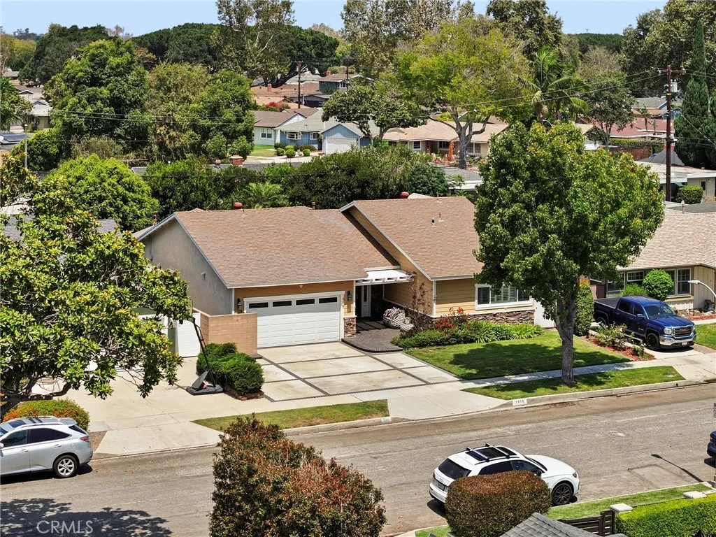 Photo of 1915 Volk Avenue