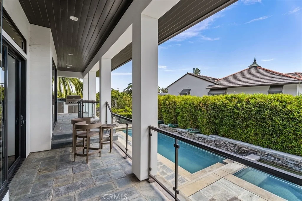 Photo of 2907 Cliff Drive