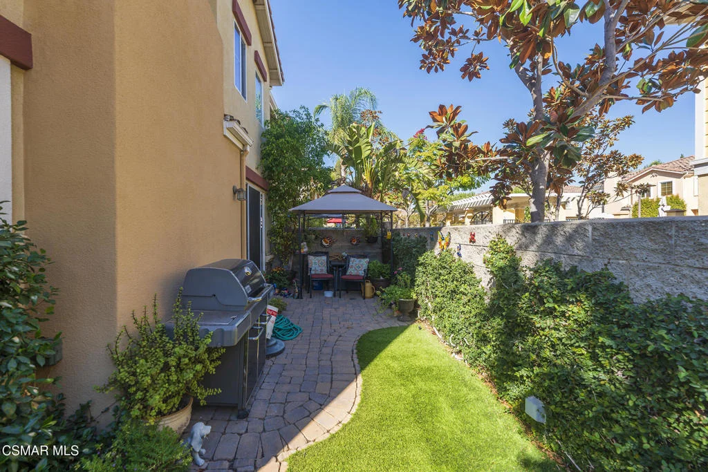 Photo of Unit B at 2916 Esperanza Way