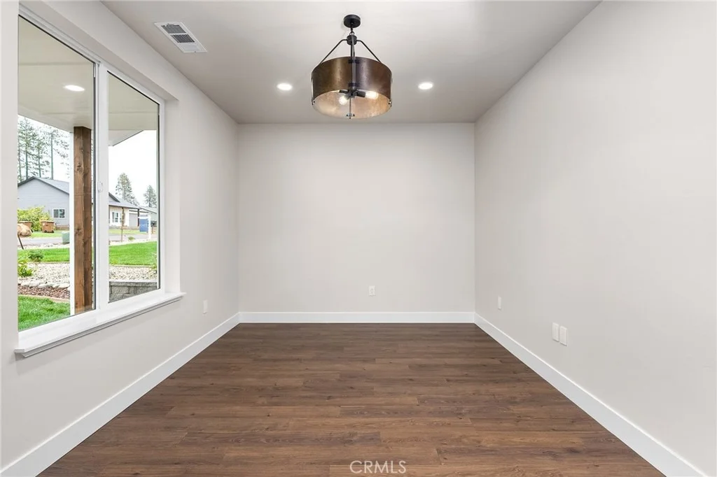 Photo of 722 Madrone Way