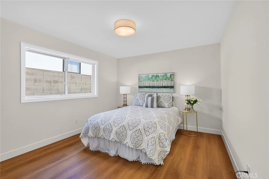 Photo of 1216 Alameda Avenue