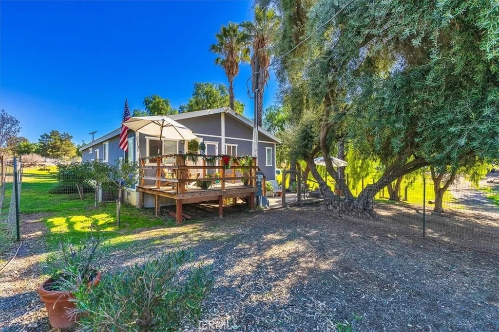 Photo of 33755 Sidney