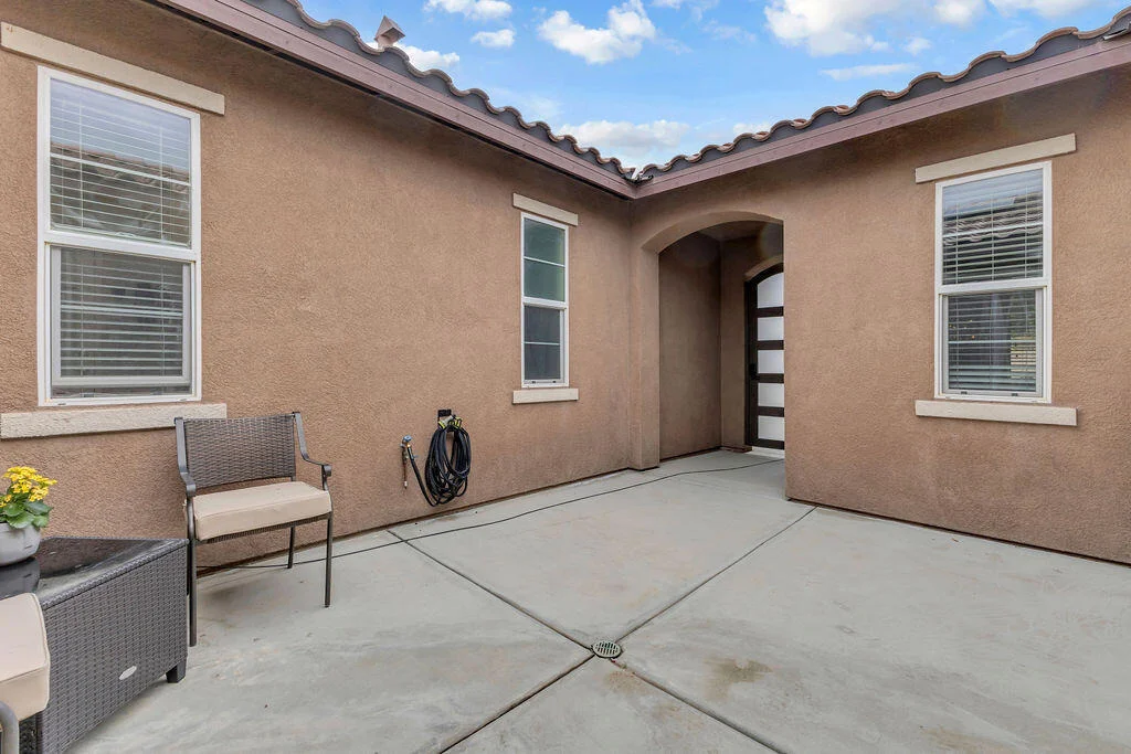 Photo of 42795 Ponte Court