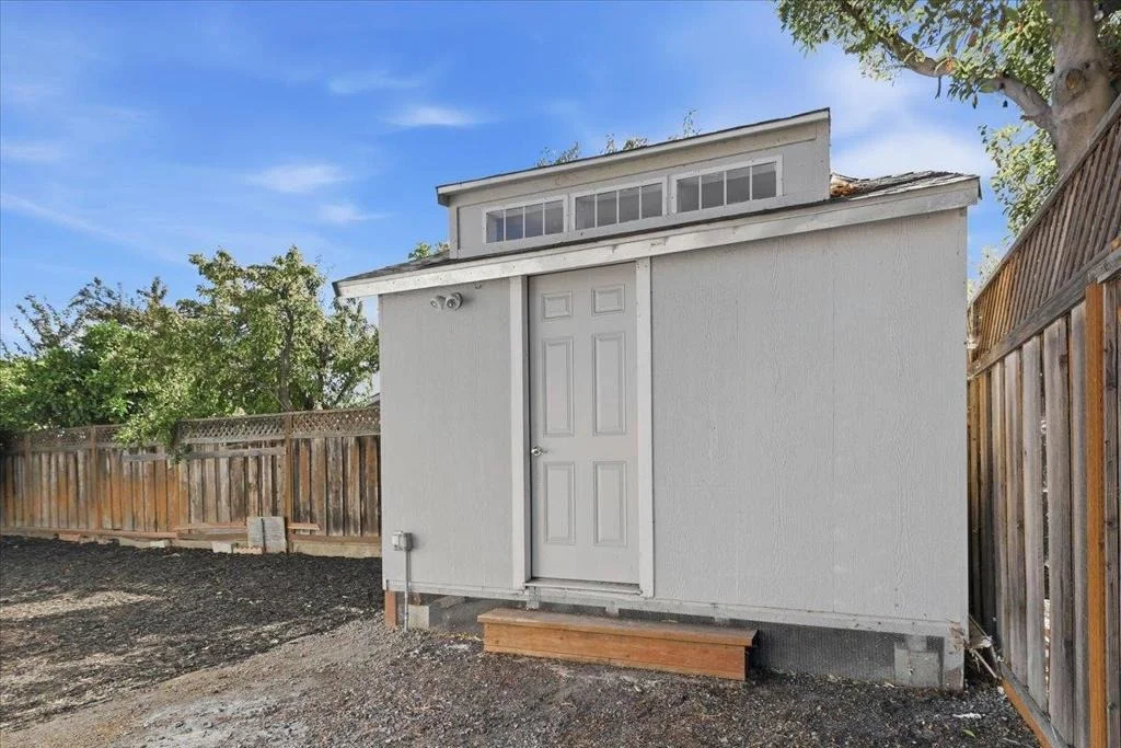 Photo of 38879 Jonquil Drive