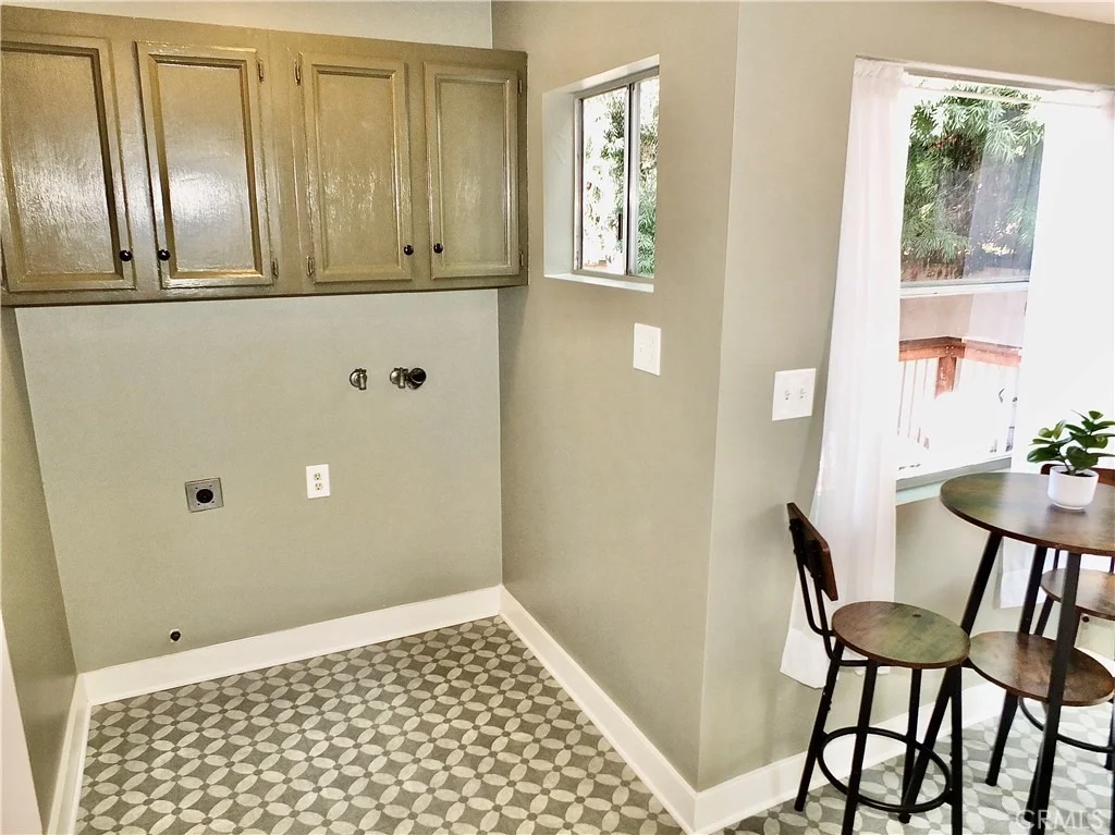 Photo of 336 Eliot Lane