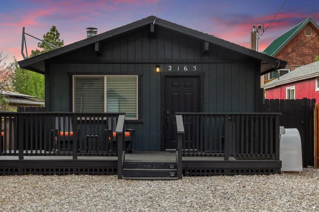 Photo of 2165 5th Lane