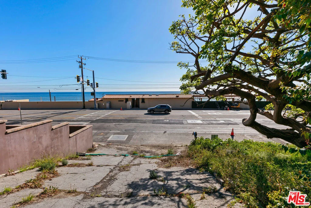 Photo of 21443 Pacific Coast Highway