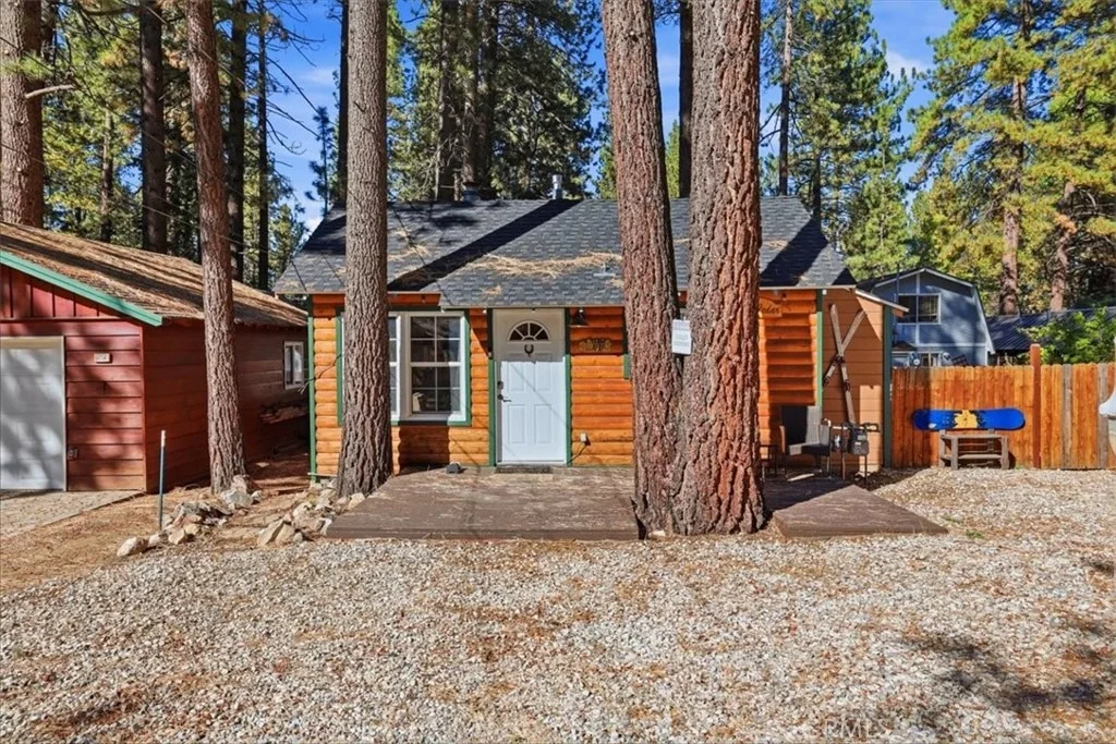 Photo of 42770 Cedar