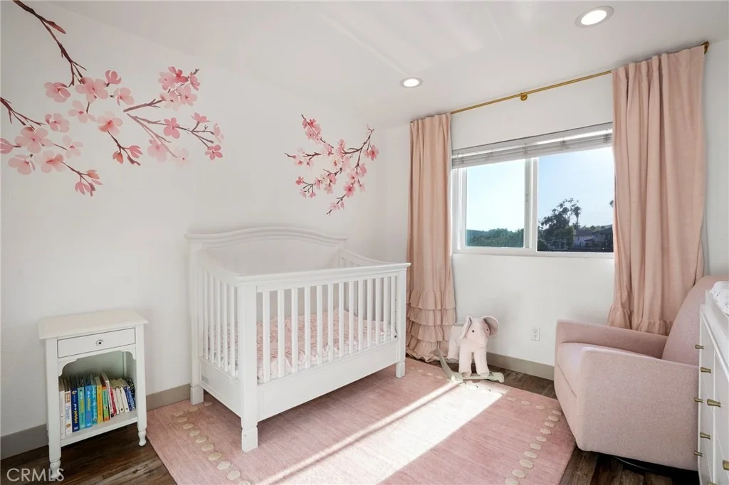 Photo of 10110 Sunland Boulevard