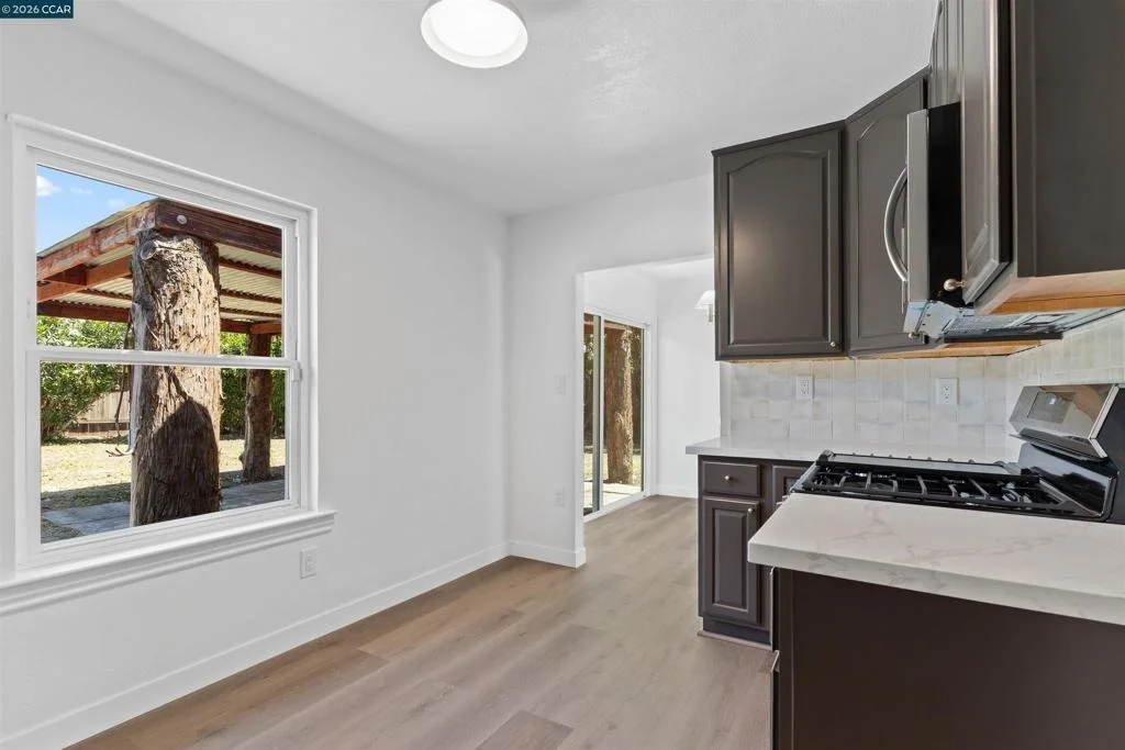 Photo of 2678 Mayfair Ave