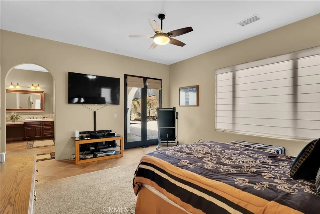Photo of 925 Valley
