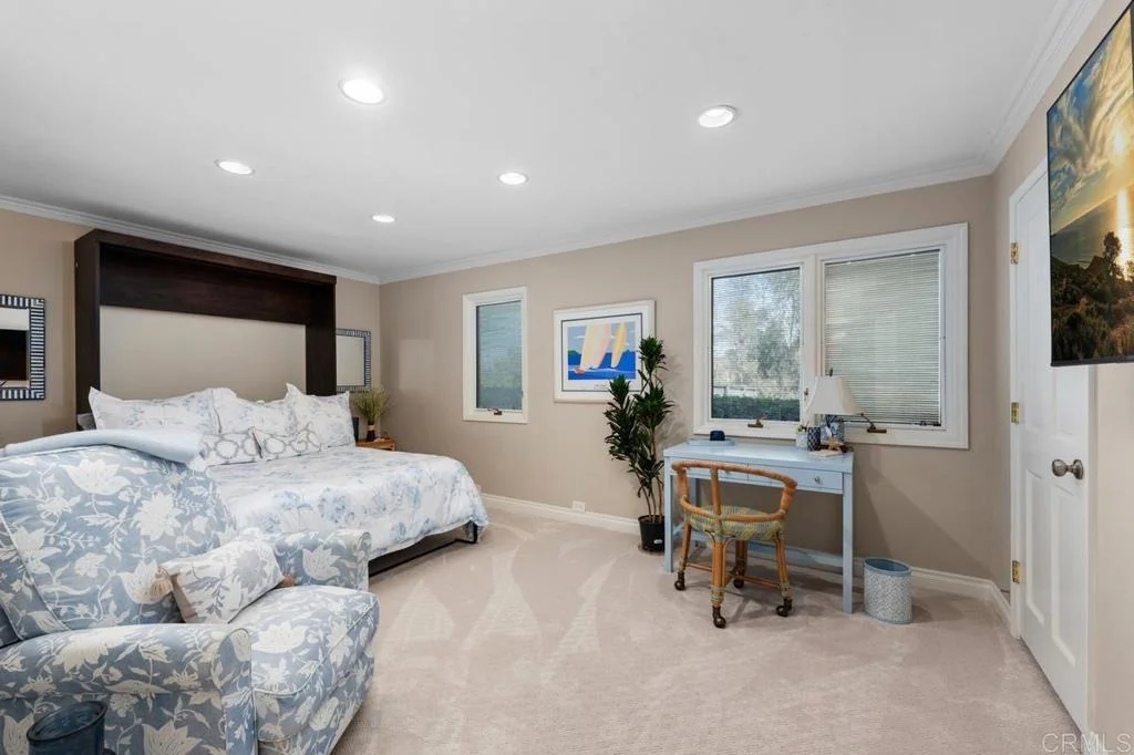 Photo of 5241 Alzeda Drive