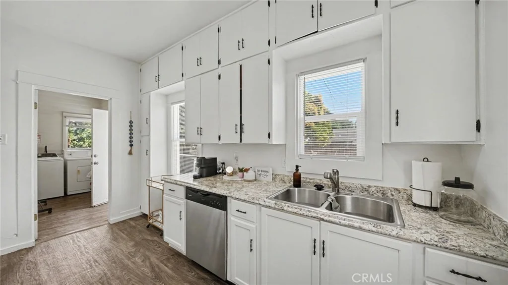 Photo of 115 W 19th