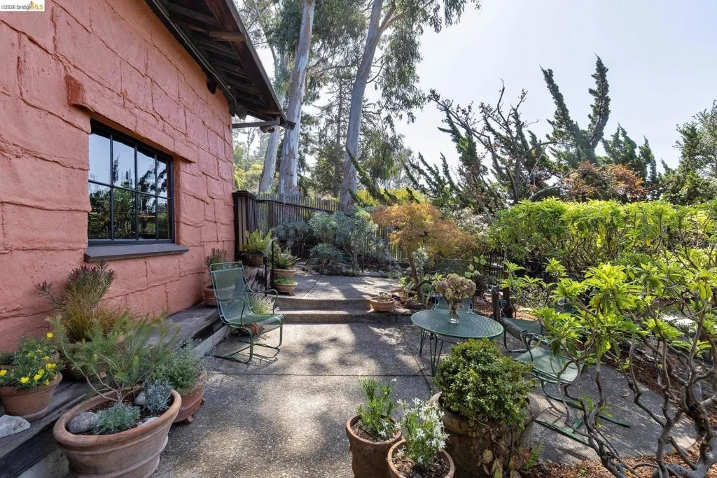 Photo of 2711 Buena Vista Way