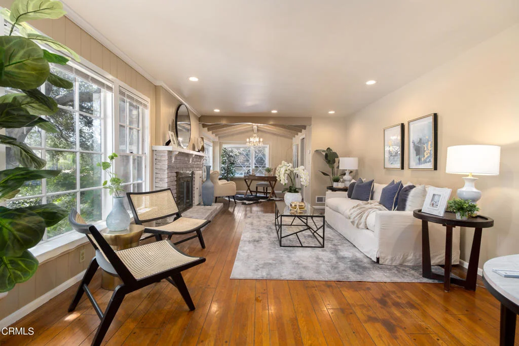 Photo of 1709 Alta Oaks Drive