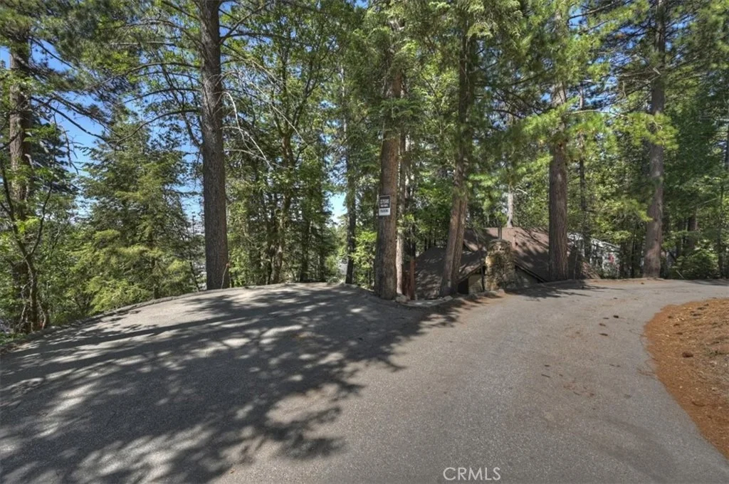 Photo of 27596 Oak Knoll