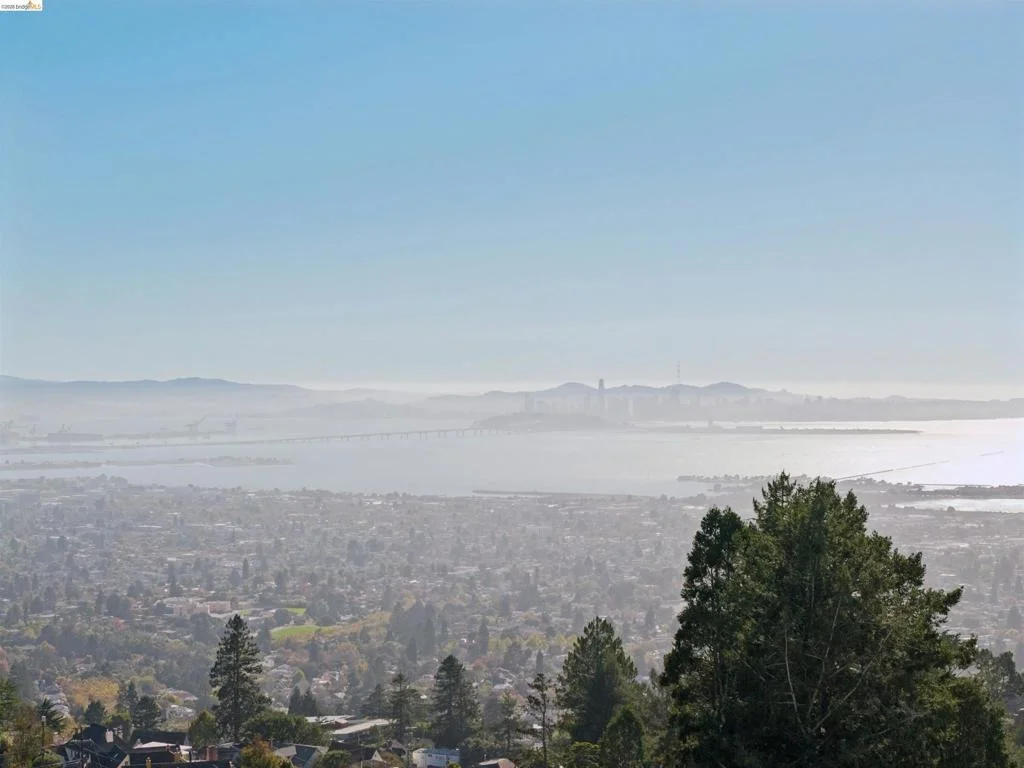 Photo of 752 Grizzly Peak Blvd