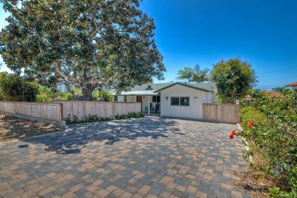 Photo of 932 Stratford Drive