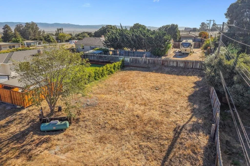 Photo of 296 River Road