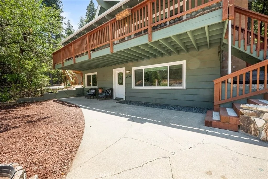 Photo of 2170 Spring Oak