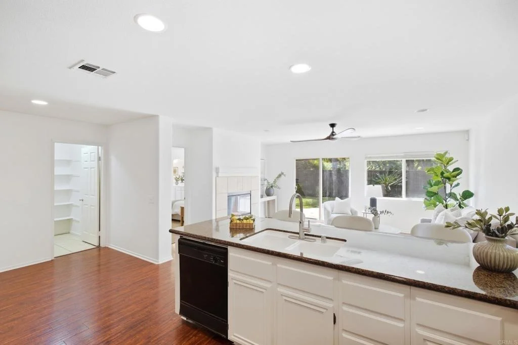 Photo of 1009 Longfellow Court