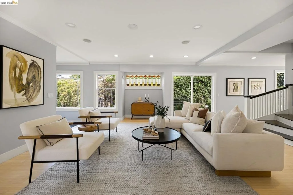 Photo of 683 Mandana Blvd.