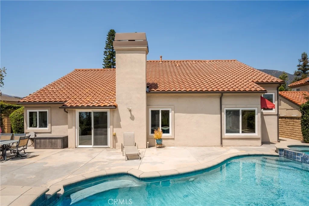 Photo of 2528 Sloan