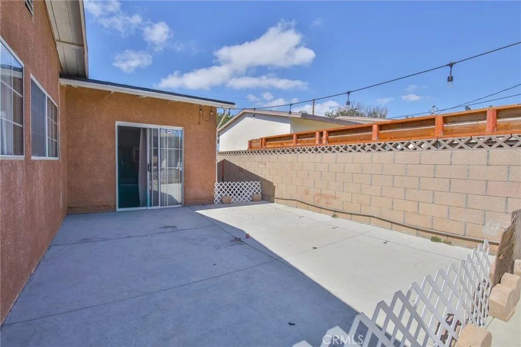 Photo of 164 E 235th Street