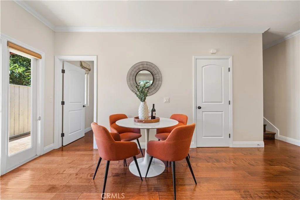 Photo of Unit D at 2438 Oneida Street