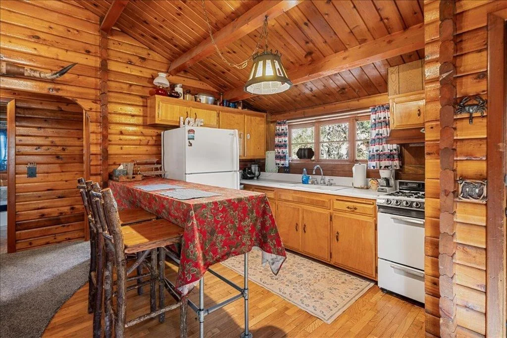 Photo of 332 Cedar Lane