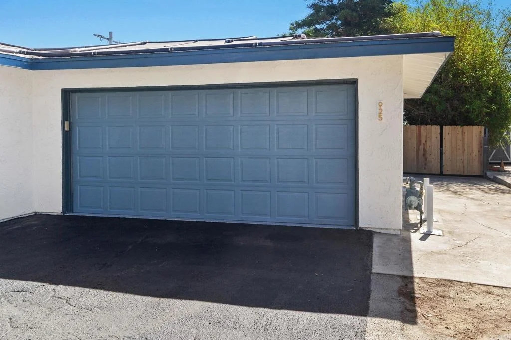 Photo of 925 Maryland Drive