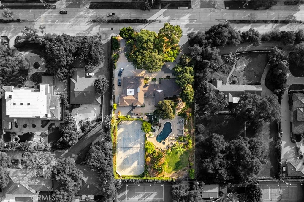 Photo of 865 W Foothill