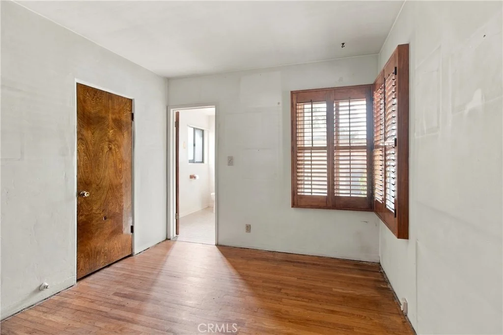 Photo of 2043 N Maple