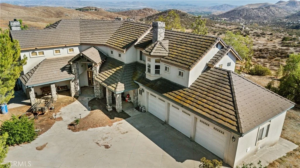 Photo of 19448 Blue Sky Road