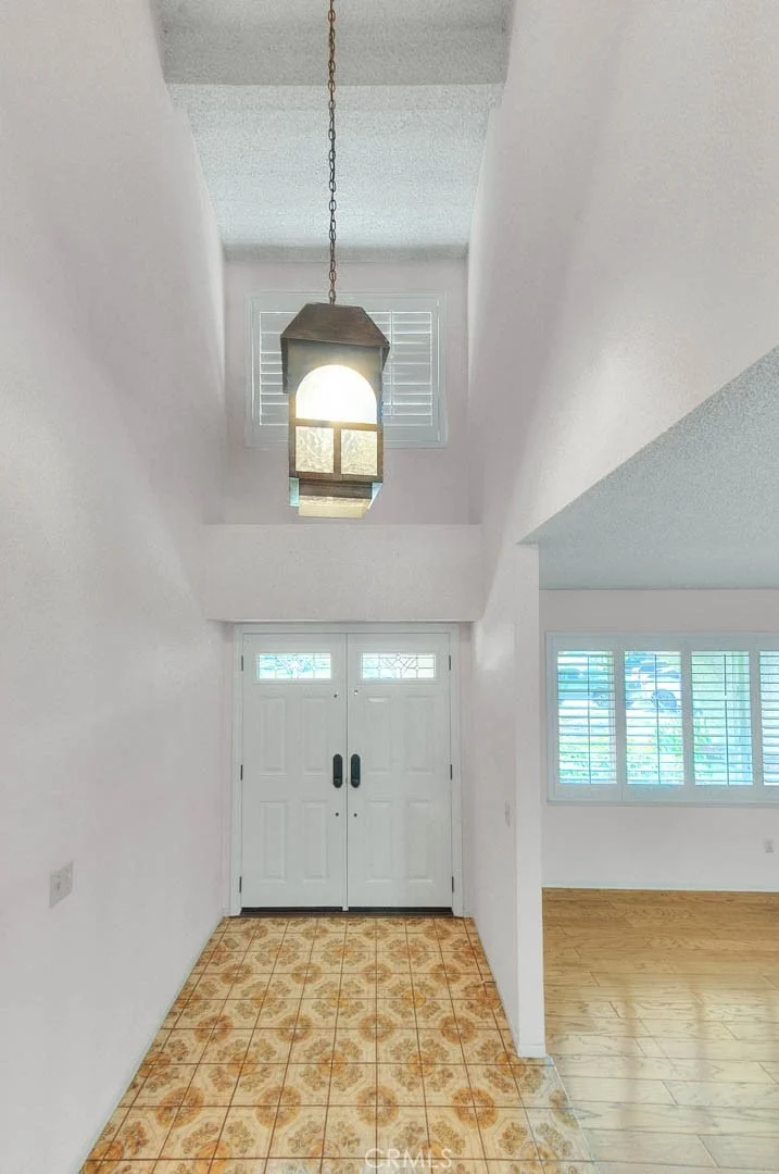 Photo of 13425 Mistletoe