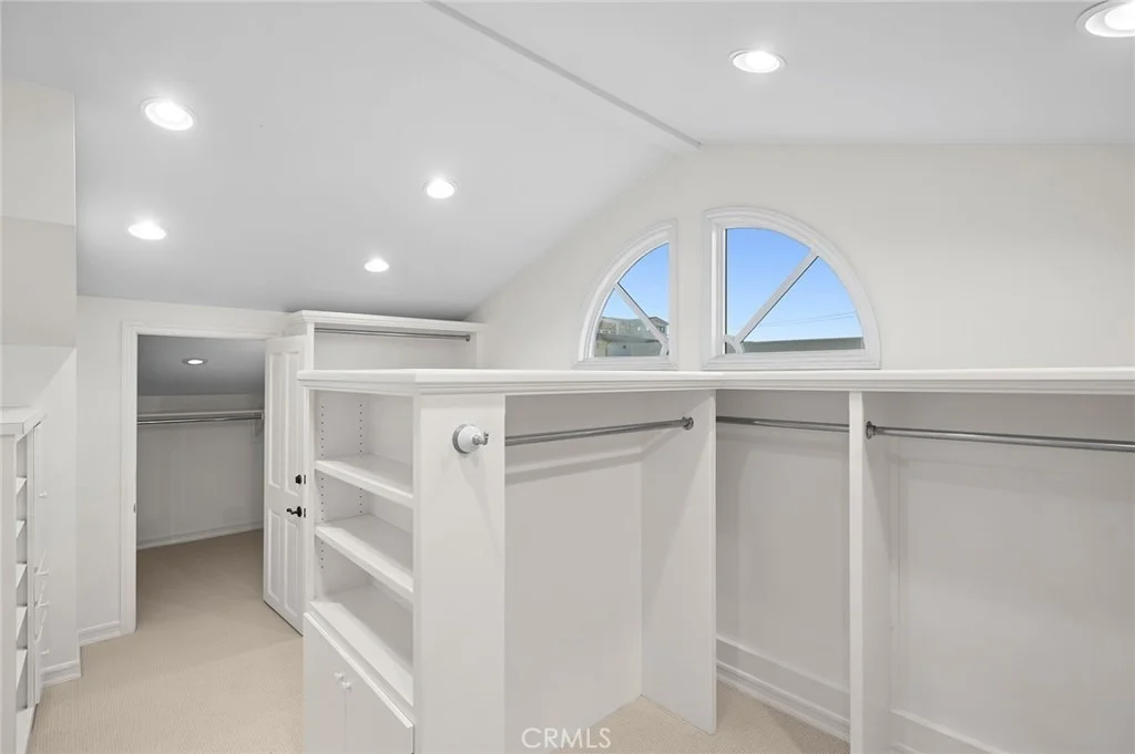 Photo of 701 Kings Road