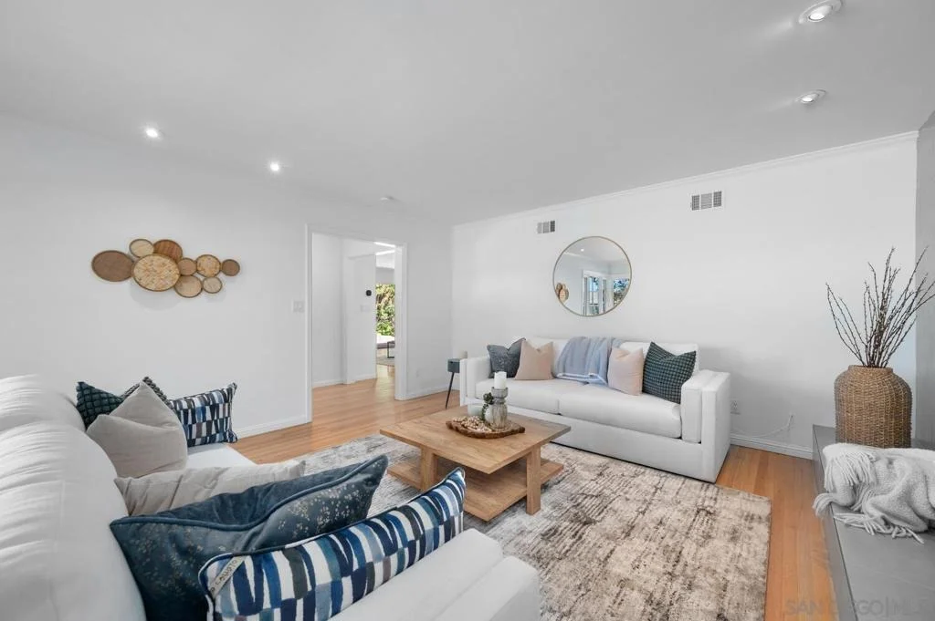 Photo of 6455 Avenida Wilfredo