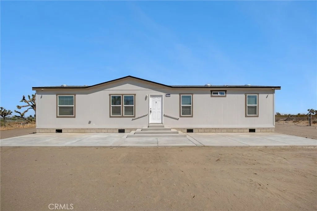Photo of 2350 Olivera