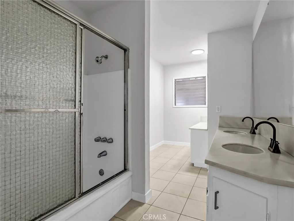 Photo of 938 W 138th Street